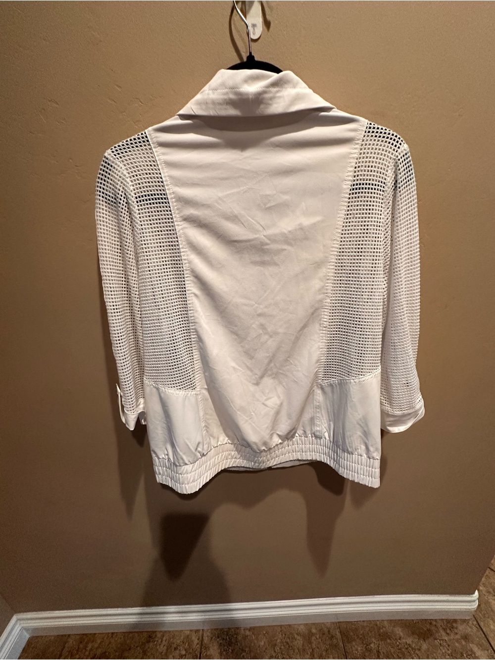 Chicos Zenergy White Mesh Panel Zip Up Bomber Track Jacket Size 1 (Medium 8 -10) - Picture 4 of 8